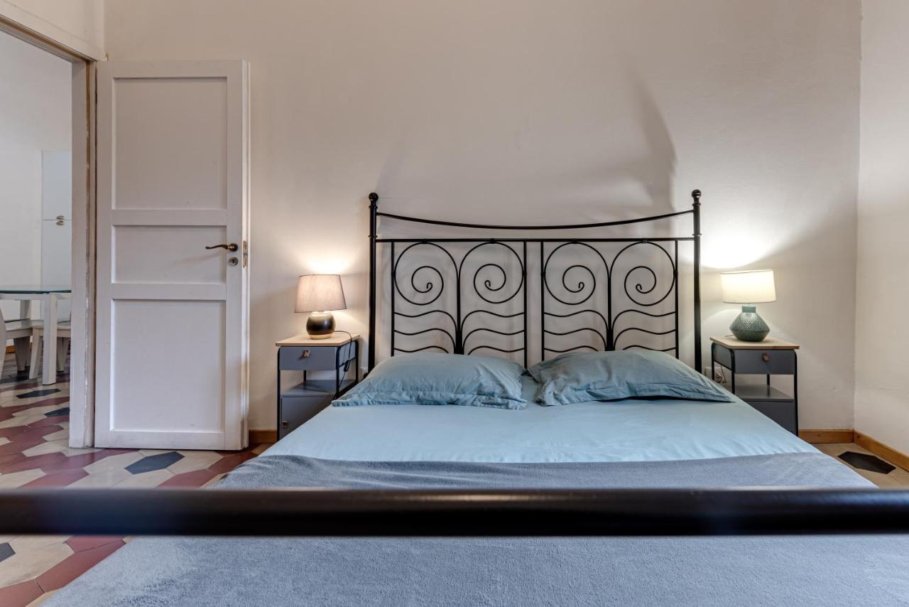 Eclectic Apartment In Santa Croce فلورنس المظهر الخارجي الصورة